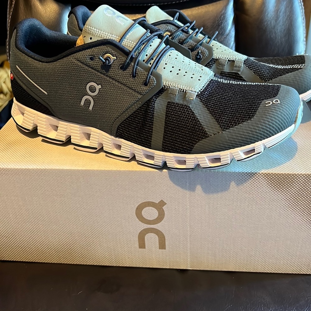 On Cloud Size 12 Lead/Black